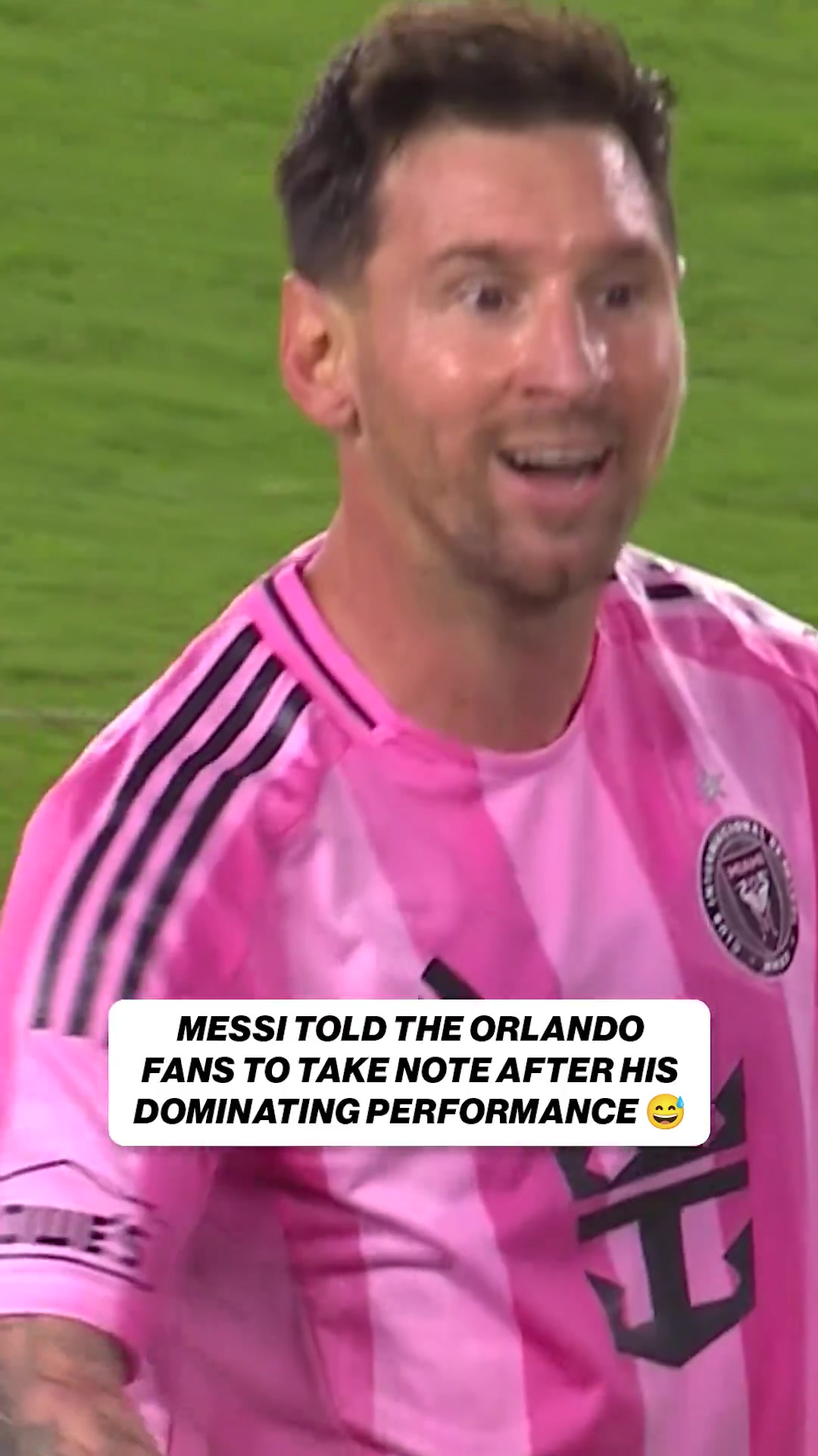 开云登录入口-这球记下来😂梅西攻入任意球后朝着奥兰多城替补席比划签字手势